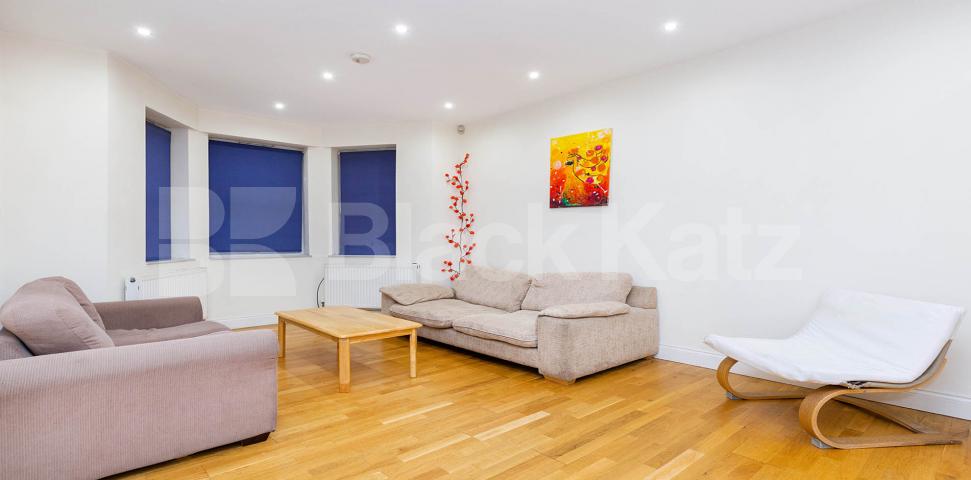 			3 Bedroom, 1 bath, 1 reception House			 Seymour Road, Harringay 